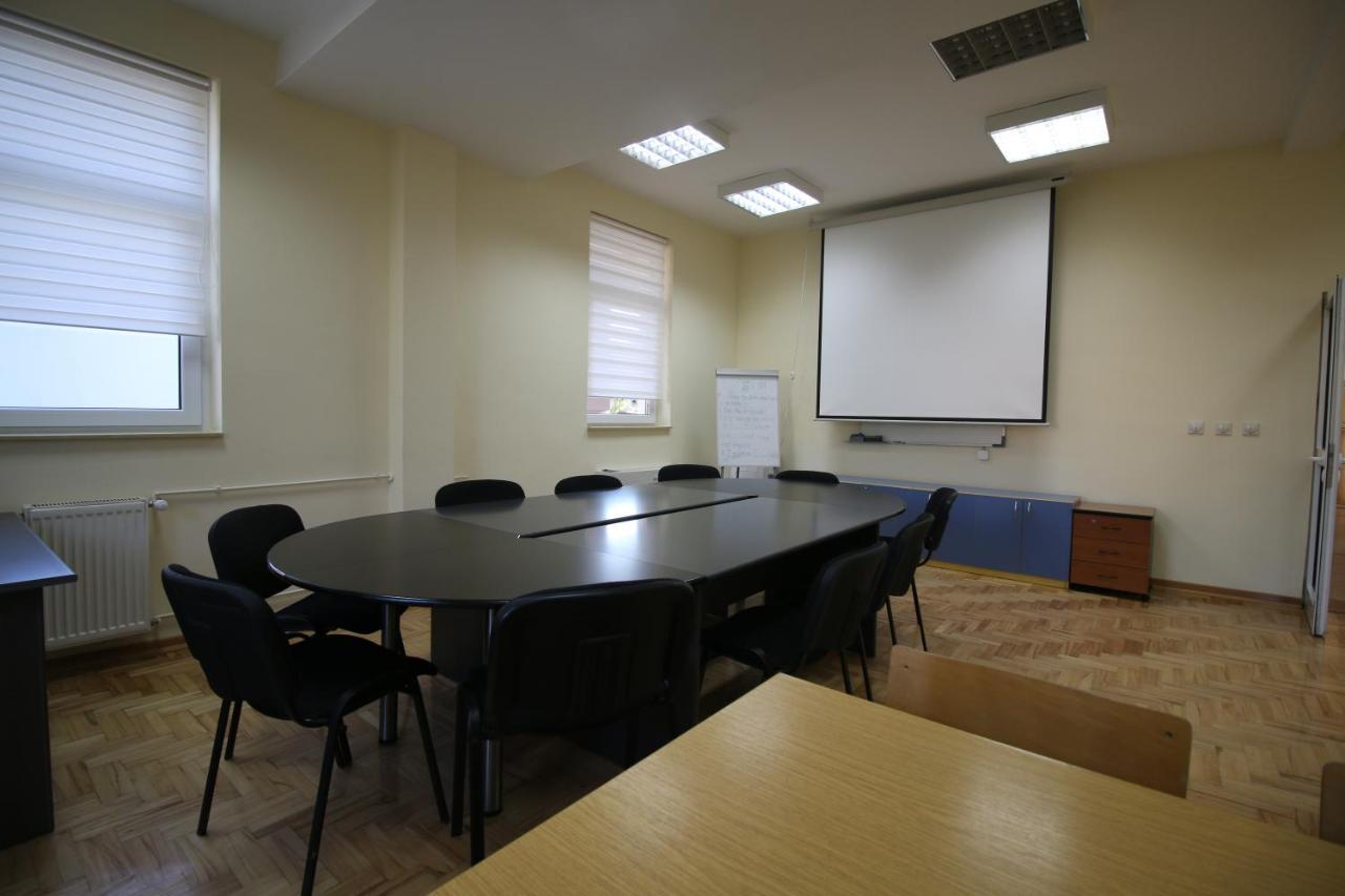 Hostel Teresianum Aleksinac Luaran gambar