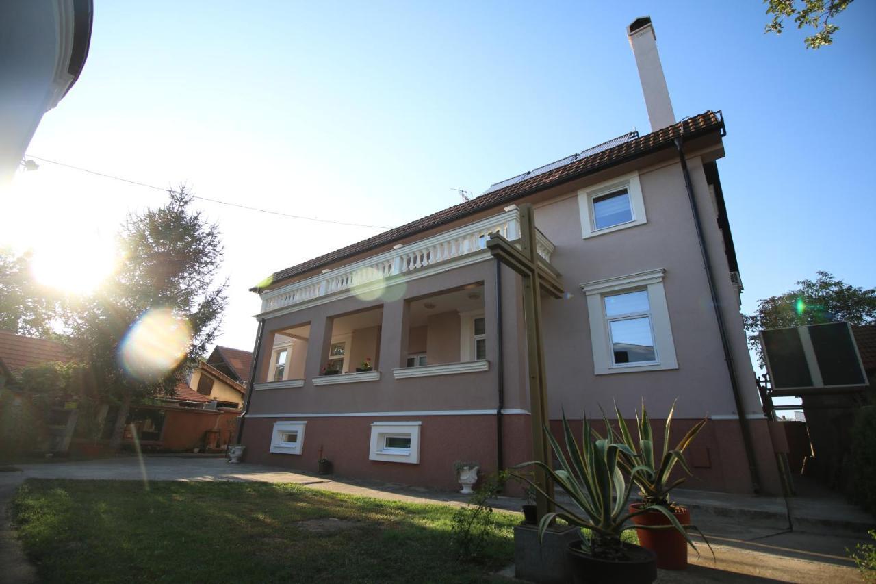 Hostel Teresianum Aleksinac Luaran gambar